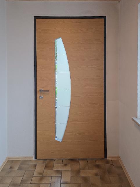 Inotherm Aluminiumhaustür mit Holzdekor auf der Innenseite, Rossbach | Trendhaustueren, Marienrachdorf